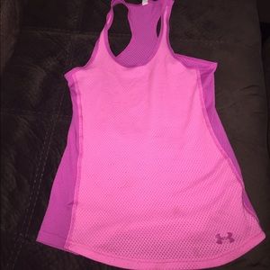 Under armour XS loose fit tank - like new 💗😊