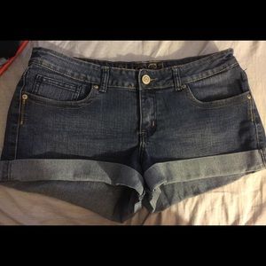 Rue21 size 11/12 shorts