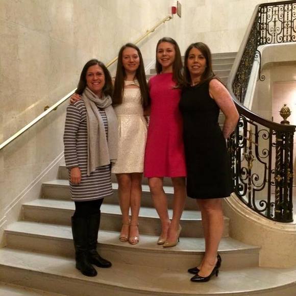 Meet your Posher, Arianna - Picture 1 of 1