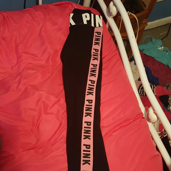 Pink Vs leggings