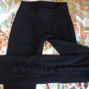 🍋Lulu Wunder Under Ruffle