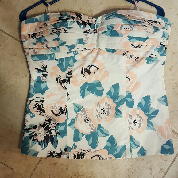 G by GUESS strapless top - Picture 1 of 4