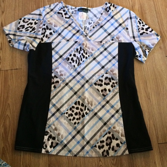 Scrub top