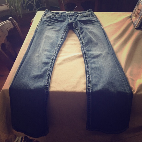 Daytrip Bootcut Jeans-- Virgo