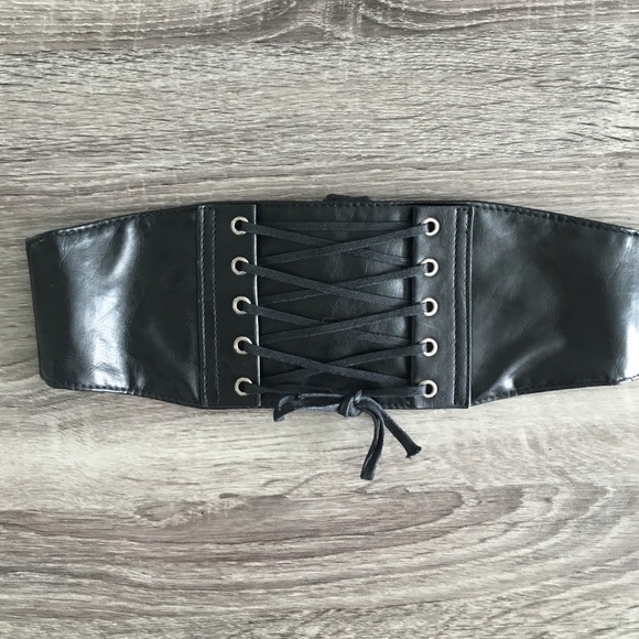 Waist belt black faux leather laces