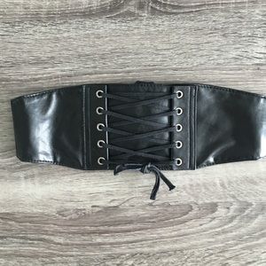 Waist belt black faux leather laces