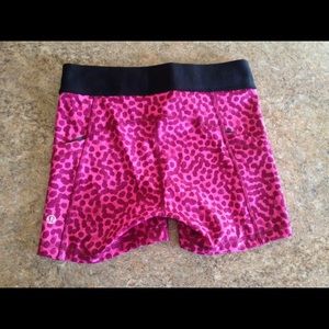 Lululemon what the sport short in cheetah