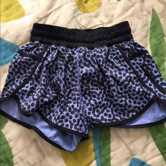 Lululemon tracker shorts size 6
