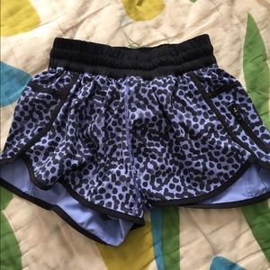 Lululemon tracker shorts size 6