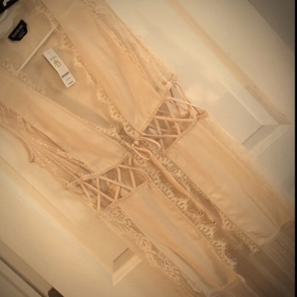 Bebe fringe vest