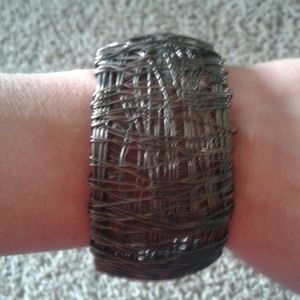 Wire cuff bracelet