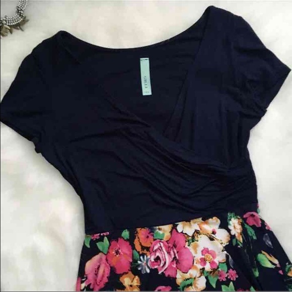 ModCloth Dresses - M Like New Botanical Breakfast Wrap Modcloth Dress ModCloth Dresses - M Like New Botanical Breakfast Wrap Modcloth Dress