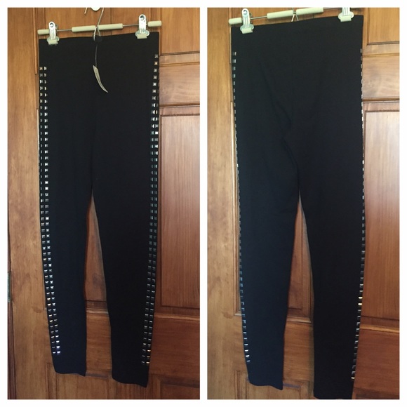 NWT stylish black studded forever 21 leggings