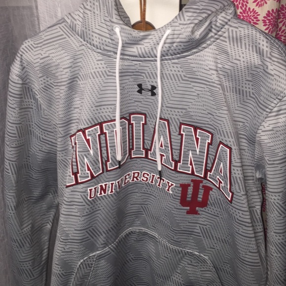 Under Armour IU hoodie