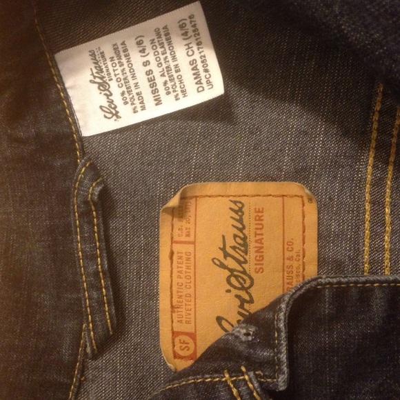 Levis Denim Jacket - Picture 2 of 4