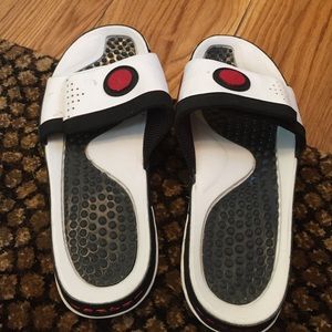 Jordan flip flops Mens