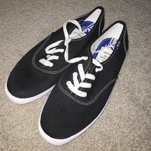 Black Keds