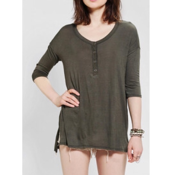 Sparkle & Fade Side Split Henley Tee