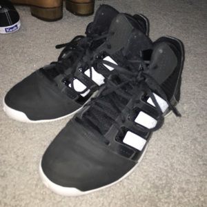 Adidas Sneakers