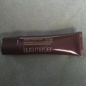 Laura Mercier Oil Free Tinted Moisturizer