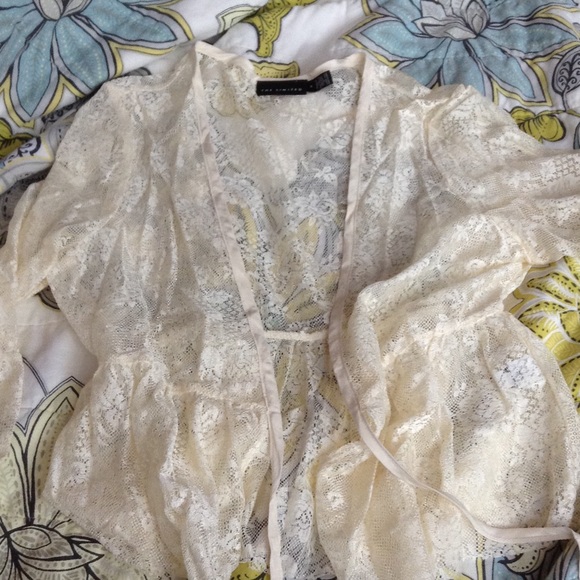Lace top - Picture 4 of 4