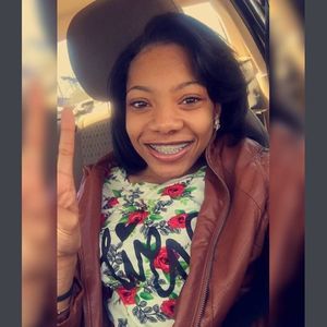 Meet your Posher, Jade