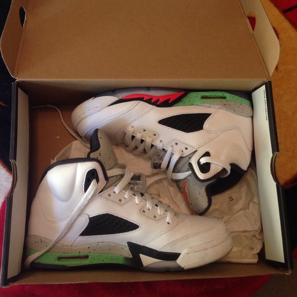 PRICE IS FIRM Jordan 5 size 6.5y