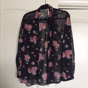 Floral lightweight lace detailed blouse