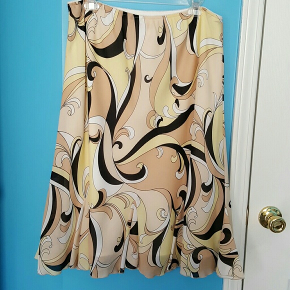 Worthington Skirt
