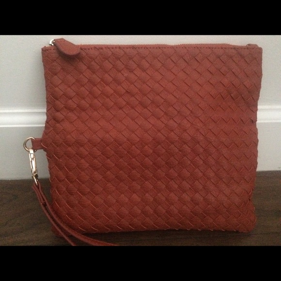 Urban Expressions wristlet