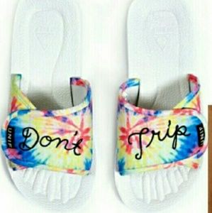 UNIF Don't Trip Slides (8)
