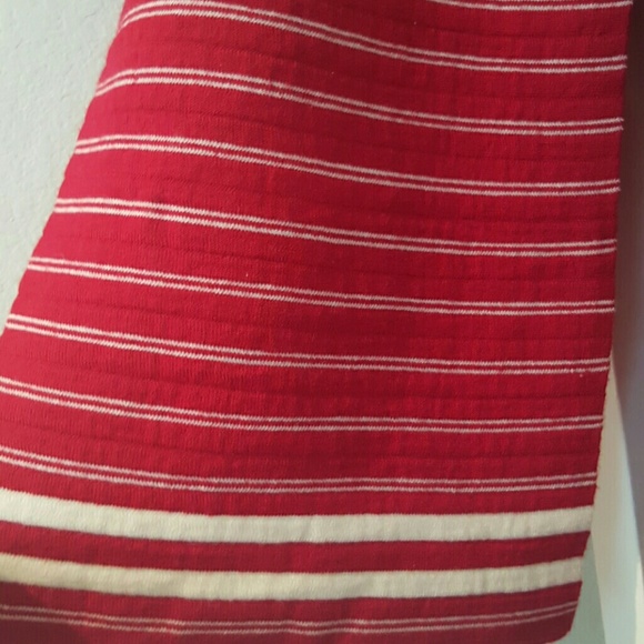 Long & thick white red stripe scarf excellent material - Picture 2 of 3