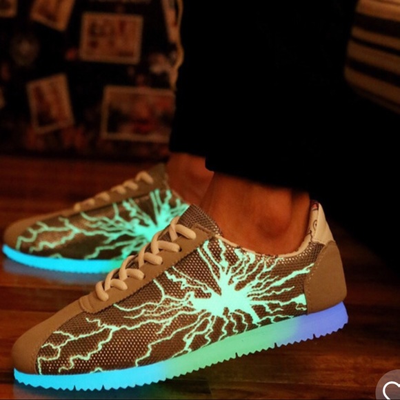 Light shoes