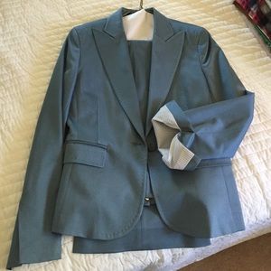 Express suit