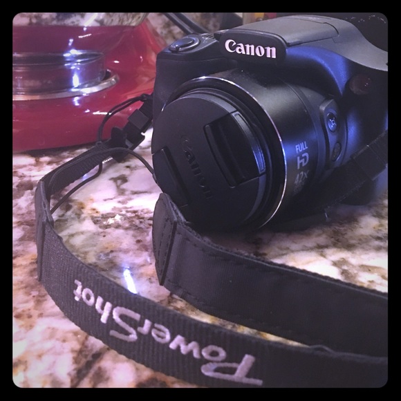 Canon powers hot sx520 ha camera - Picture 1 of 1