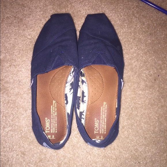 Navy Blue Toms