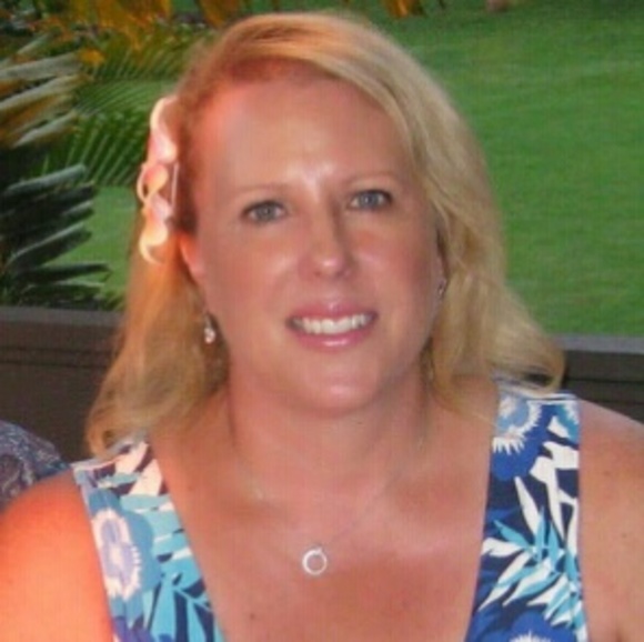 Meet your Posher, Denise - Picture 1 of 1