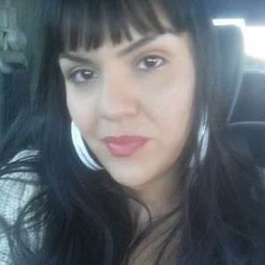 Meet your Posher, Monica