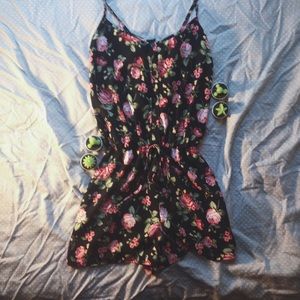 floral romper //