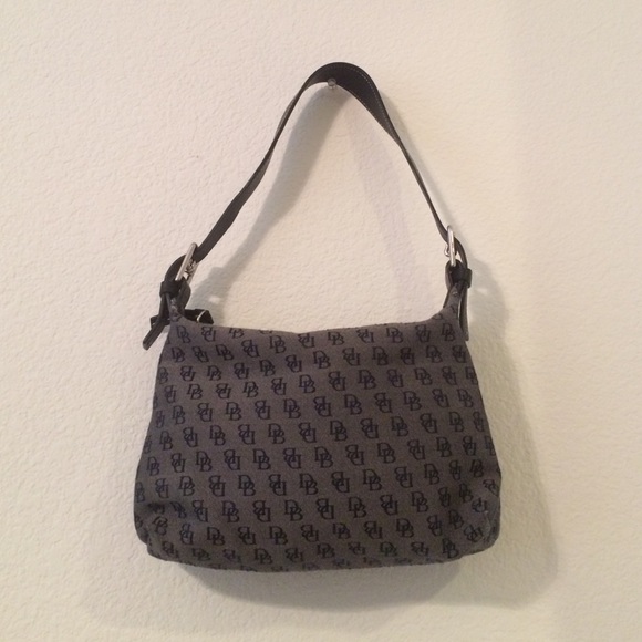 Authentic pre-loved Dooney & Bourke shoulder bag