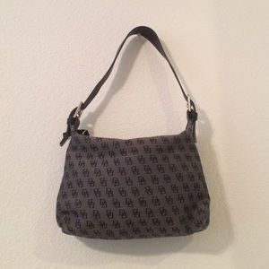 Authentic pre-loved Dooney & Bourke shoulder bag