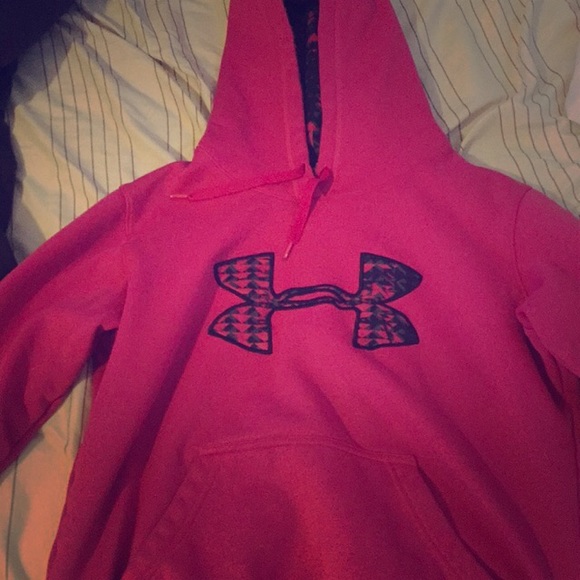 UA sweatshirt