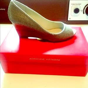 Pretty Wedge Sandals