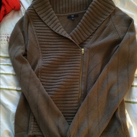 Gap Sweater