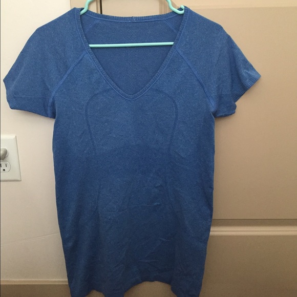 SALE! Lululemon Work Out Top