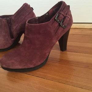 White mountain burgundy ankle boots