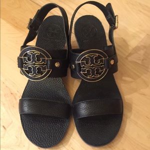 Tory burch Amanda Med wedge sandal