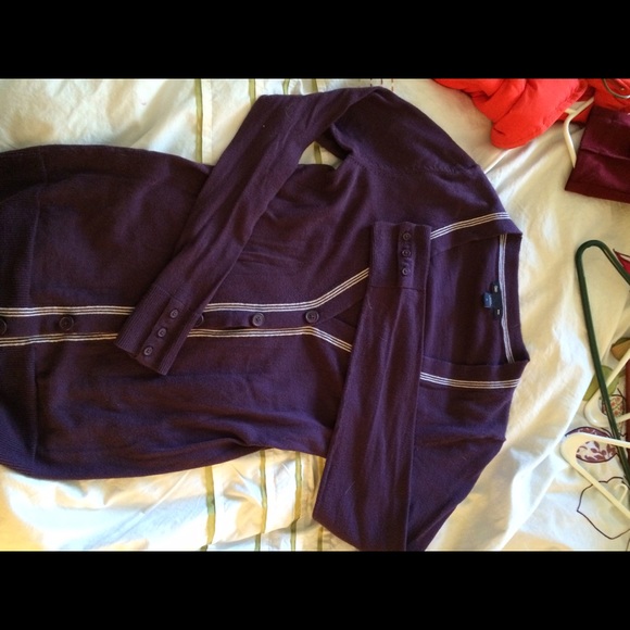 Gap Sweater