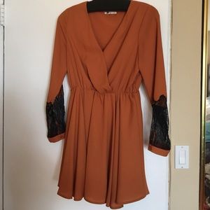 V neck dress with lace