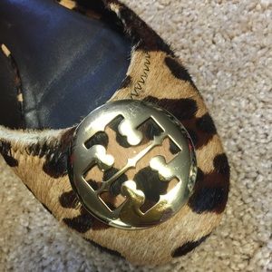 Tory Burch Reva -Leopard Print shoes - size 8